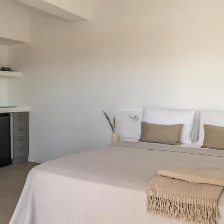 Korfi De Milo Lägenhetshotell 4*