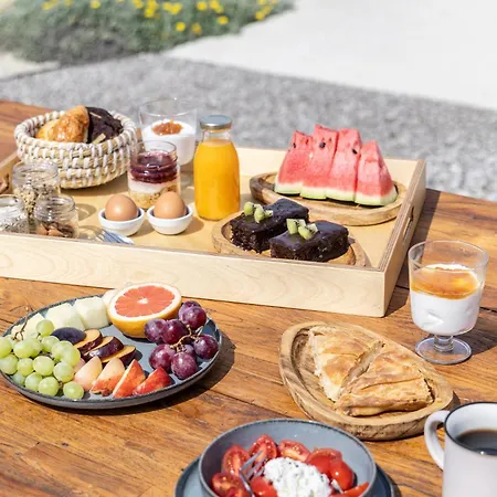 Korfi De Milo Adamantas (Milos)