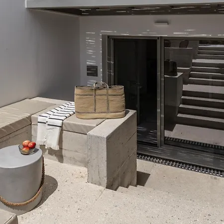 Korfi De Milo 4* Adamantas (Milos)