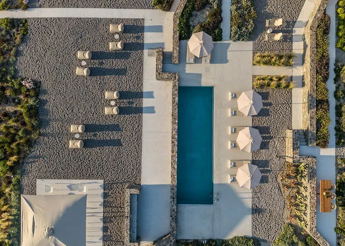 Korfi De Milo 4* Adamantas (Milos)