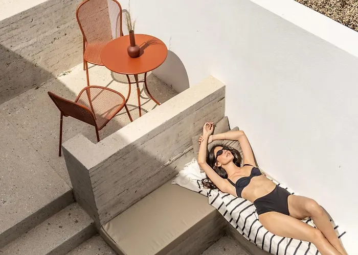 Korfi De Milo Aparthotel Adamantas (Milos)