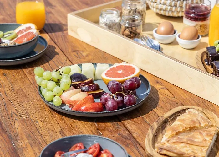 Korfi De Milo Aparthotel Adamantas (Milos)