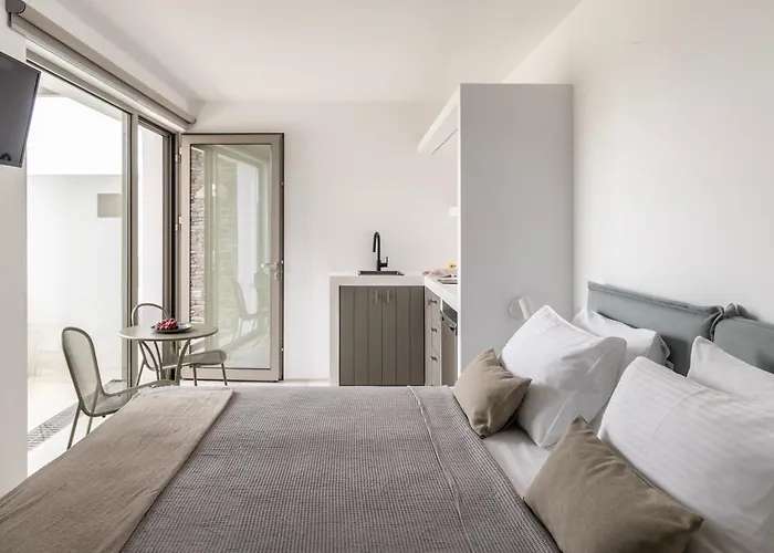 Aparthotel Korfi De Milo Adamantas (Milos)