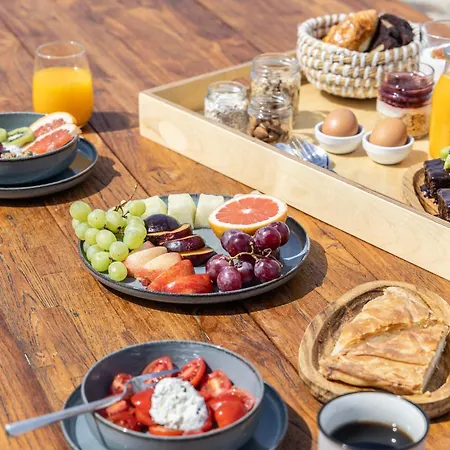 Korfi De Milo 公寓式酒店 阿达玛斯