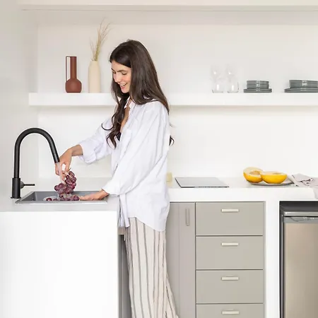 Korfi De Milo 公寓式酒店 4*