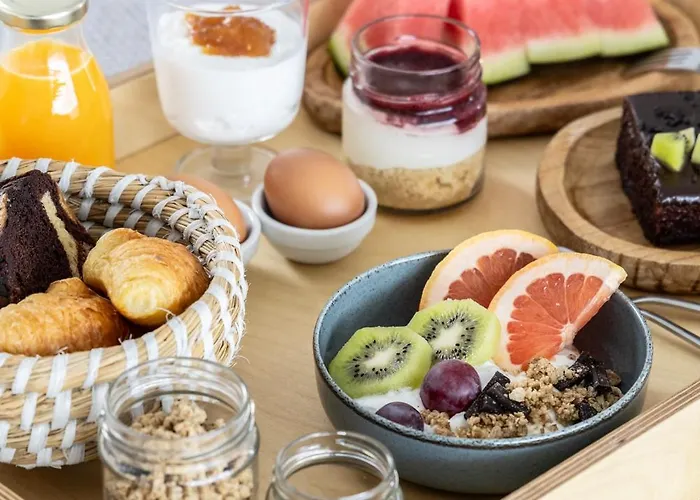 Korfi De Milo 4* Adamantas (Milos)